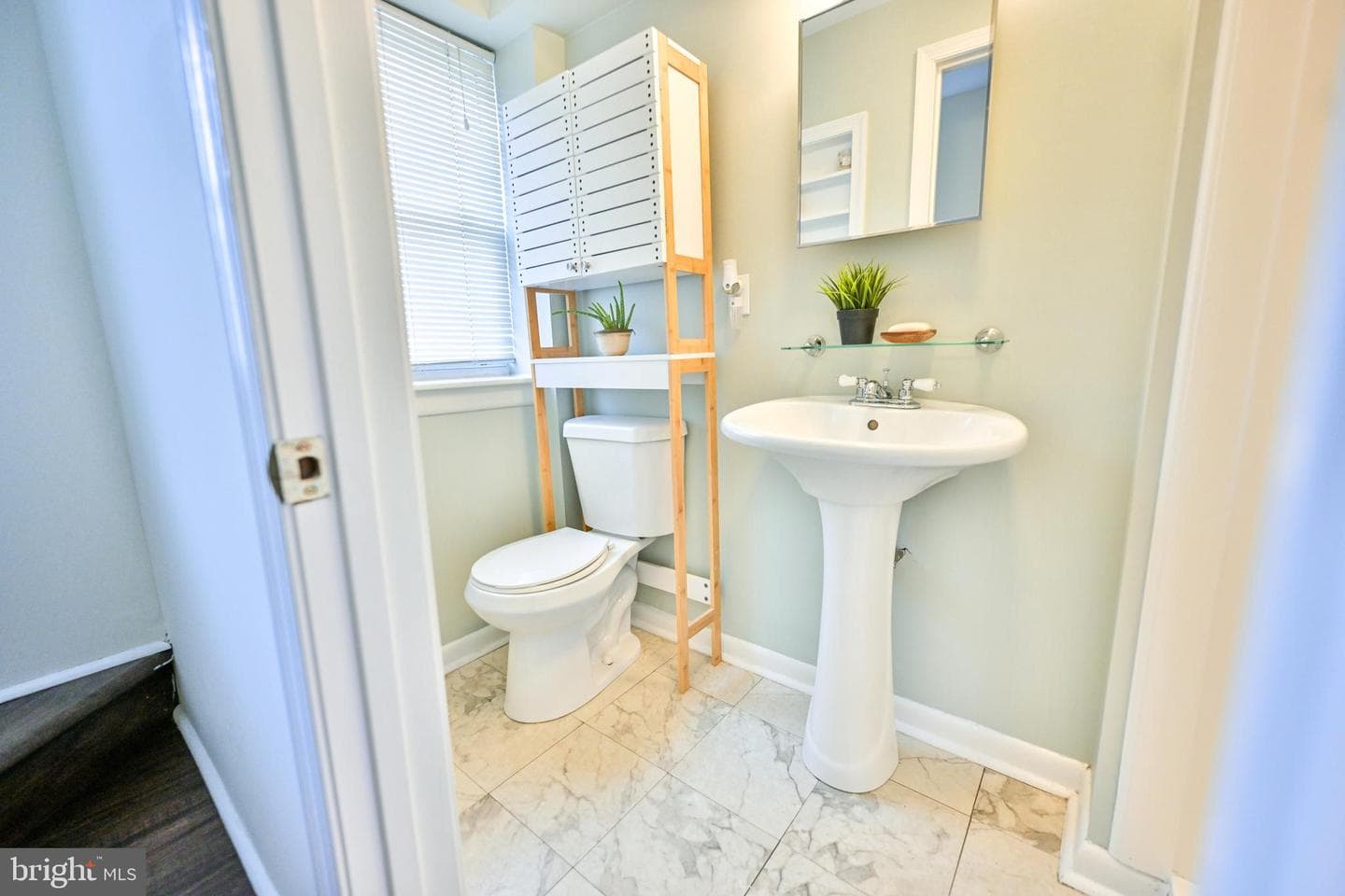 1601 Marshall Street photo 24