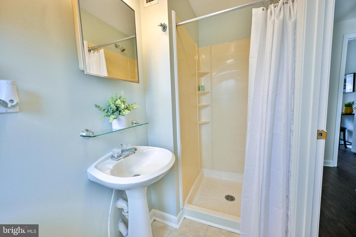 1601 Marshall Street photo 33