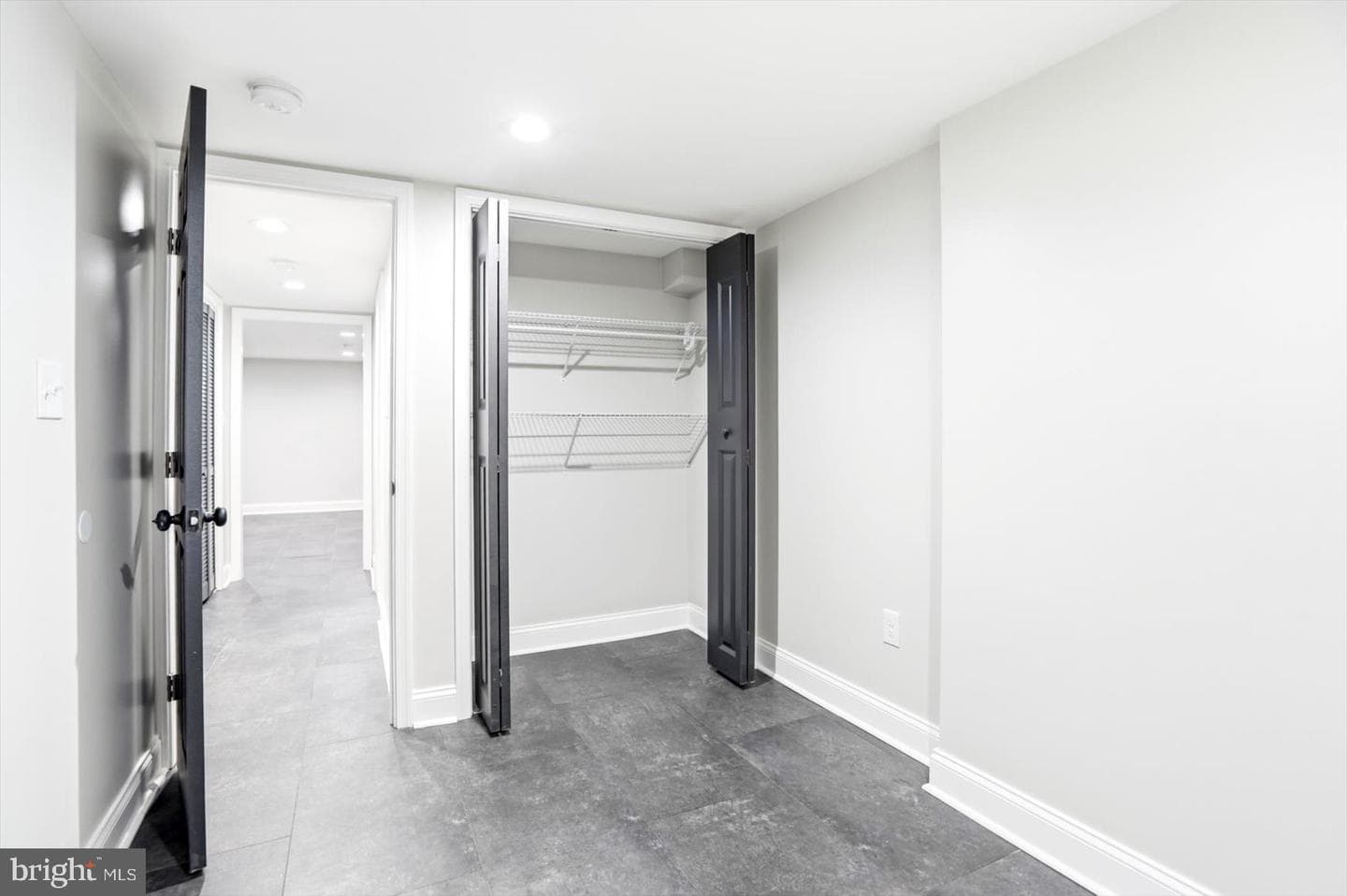 3022 E Federal Street photo 21