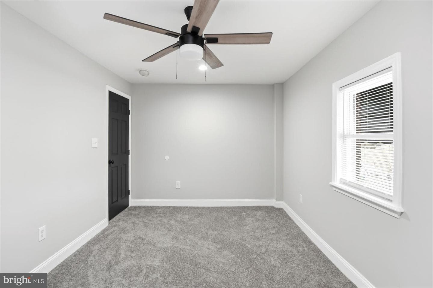 3022 E Federal Street photo 26