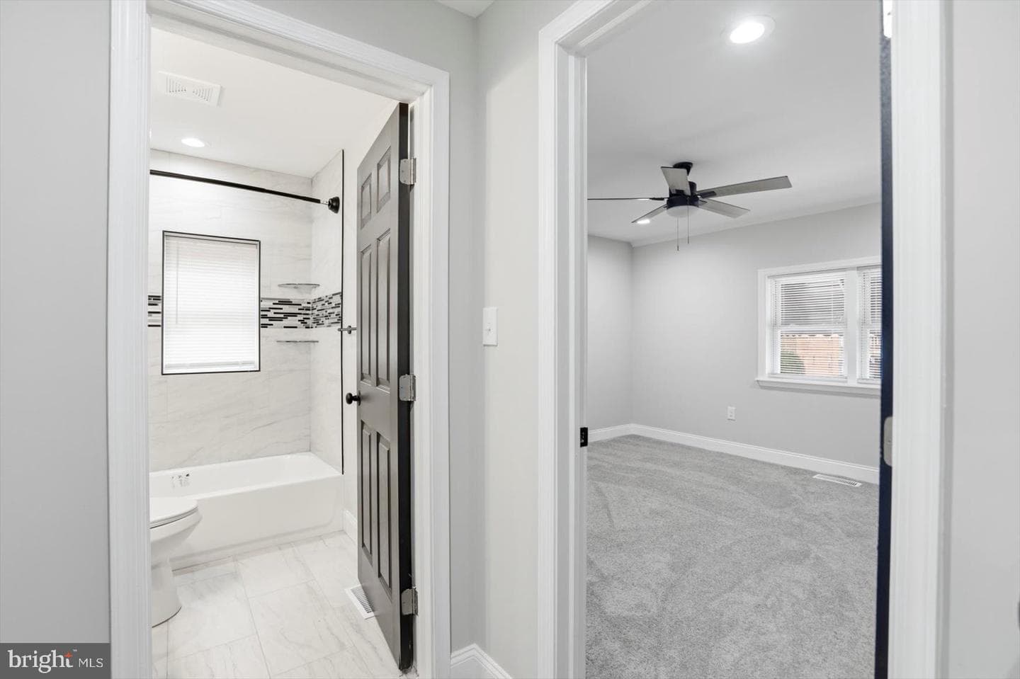 3022 E Federal Street photo 29