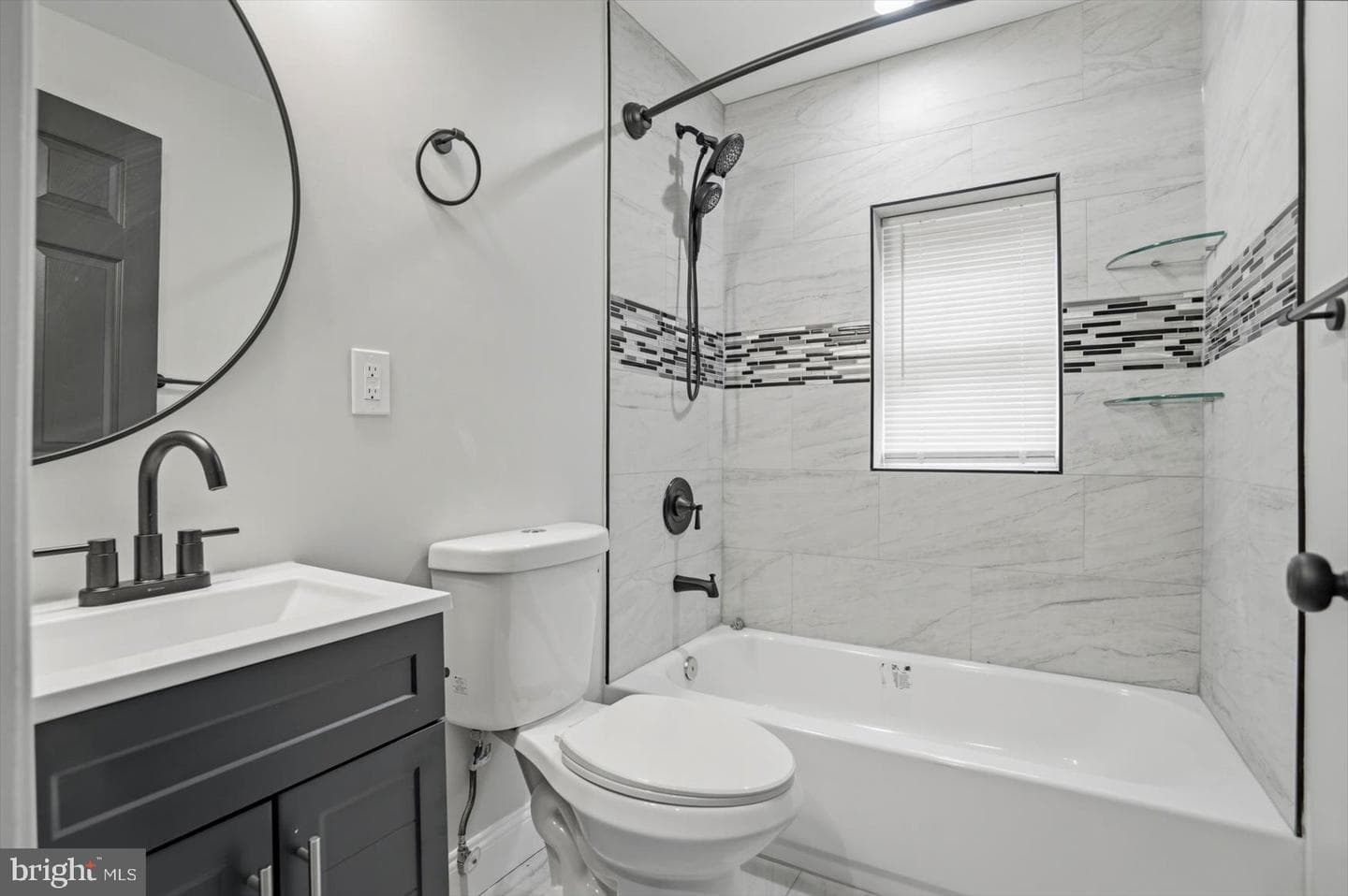3022 E Federal Street photo 30