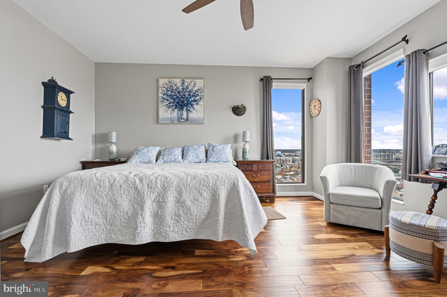 10 E Lee Street #1509 photo 16