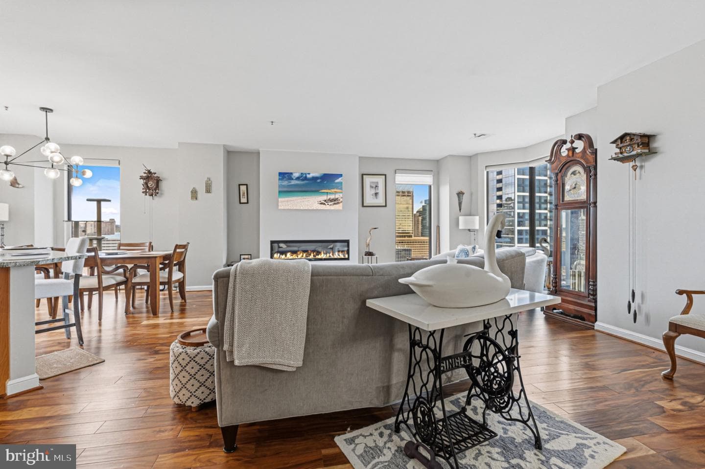 10 E Lee Street #1509 photo 2