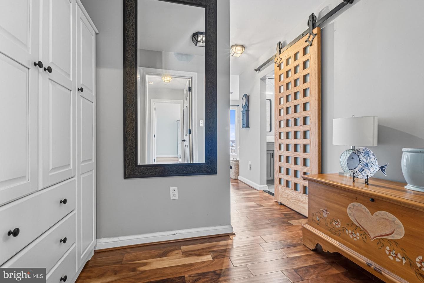 10 E Lee Street #1509 photo 27