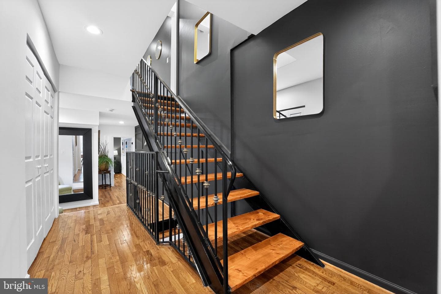 1207 N Eden Street photo 28