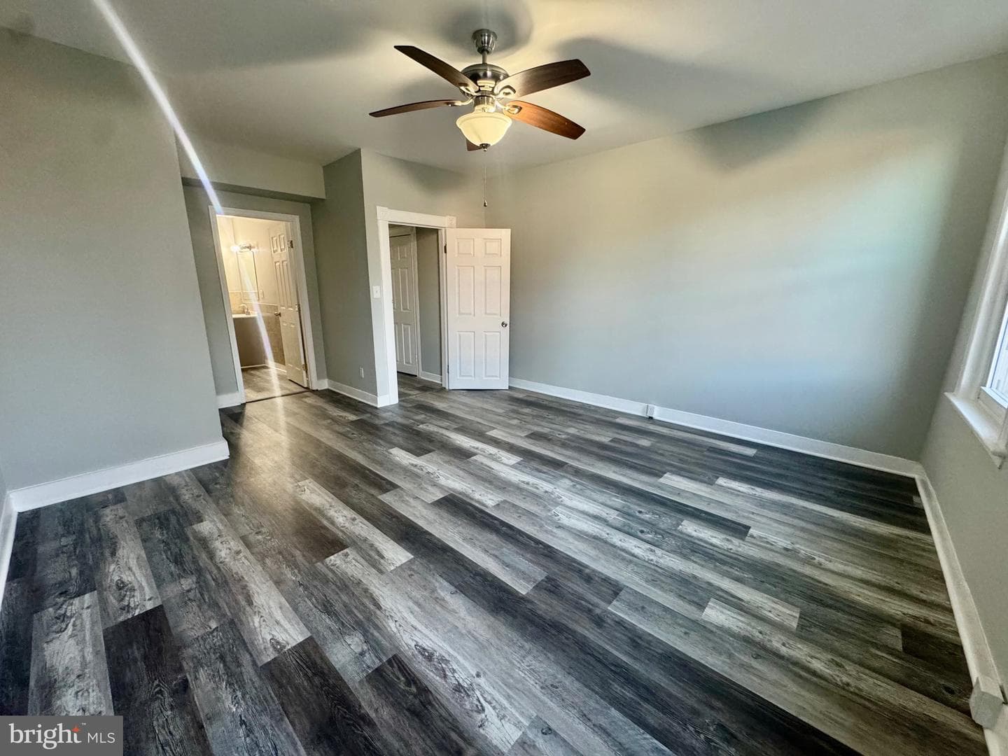 3003 Chelsea Ter photo 17