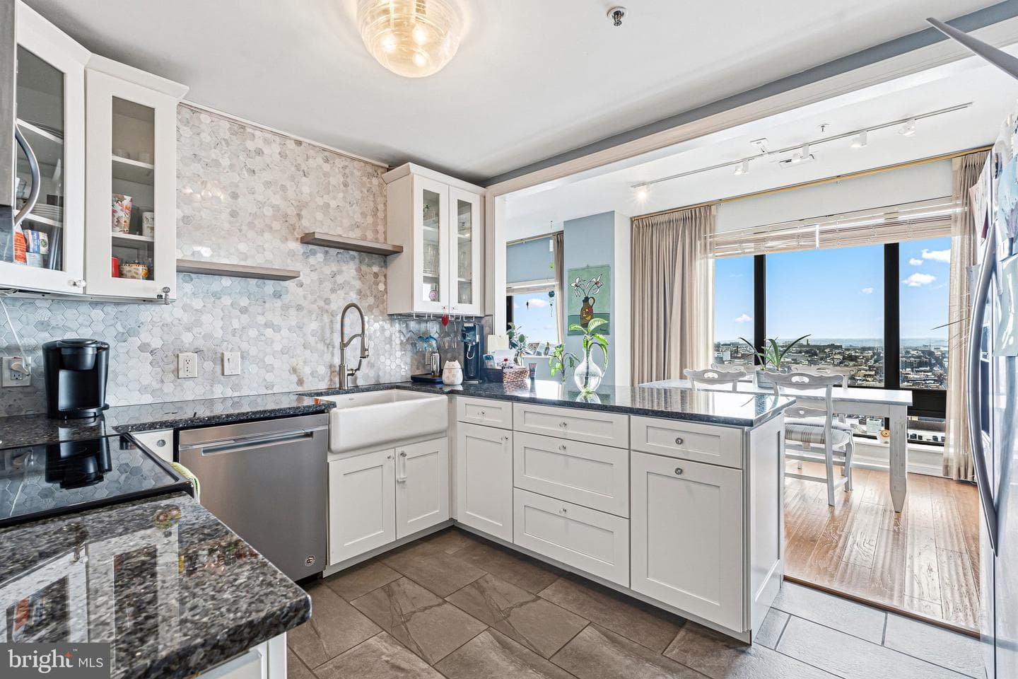 10 E Lee Street #1204 photo 12