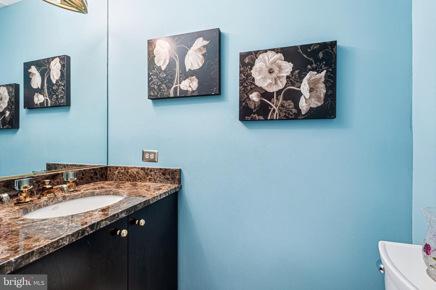 10 E Lee Street #1204 photo 15