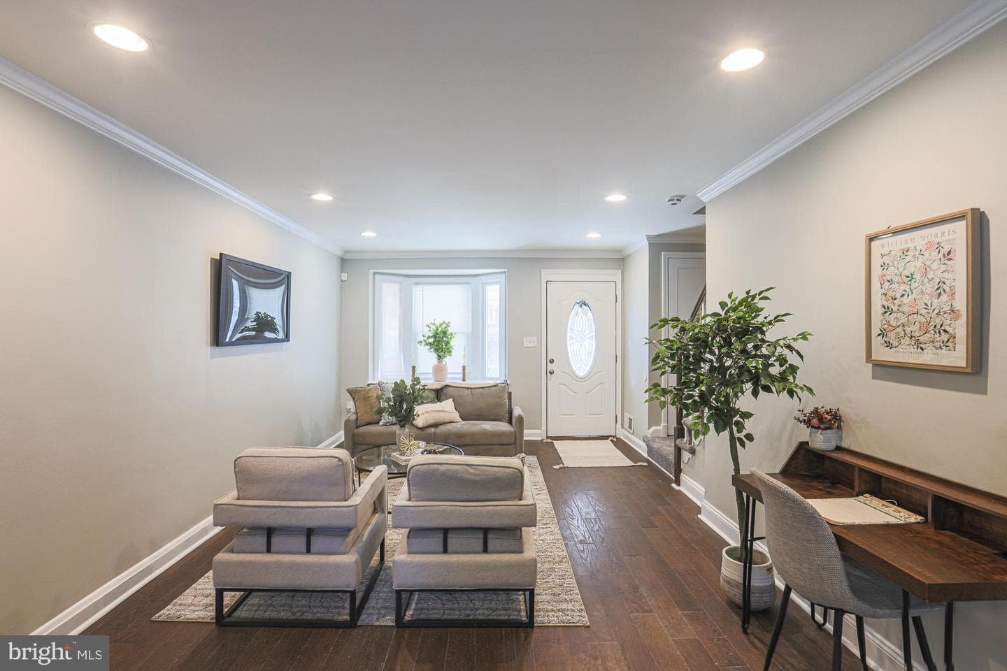 1322 Limit Avenue photo 6