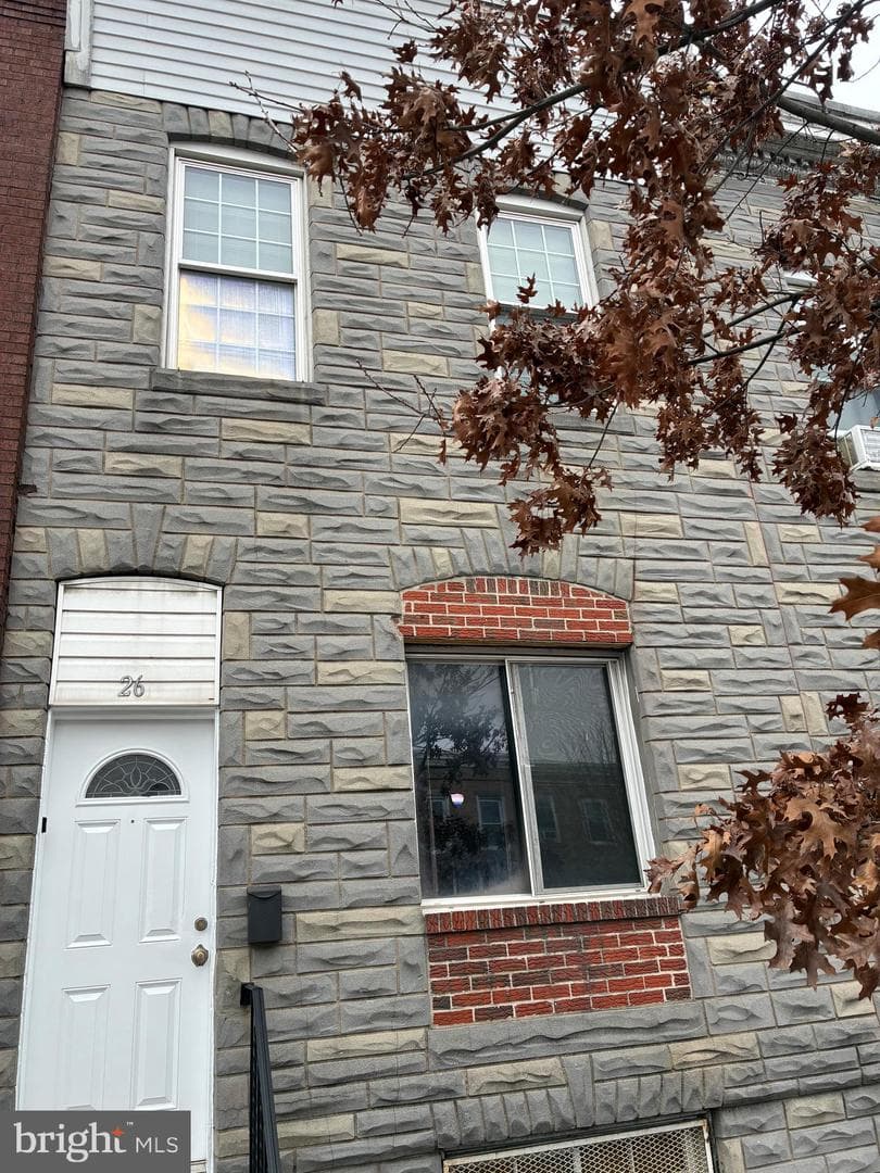 26 S Highland Avenue photo 2