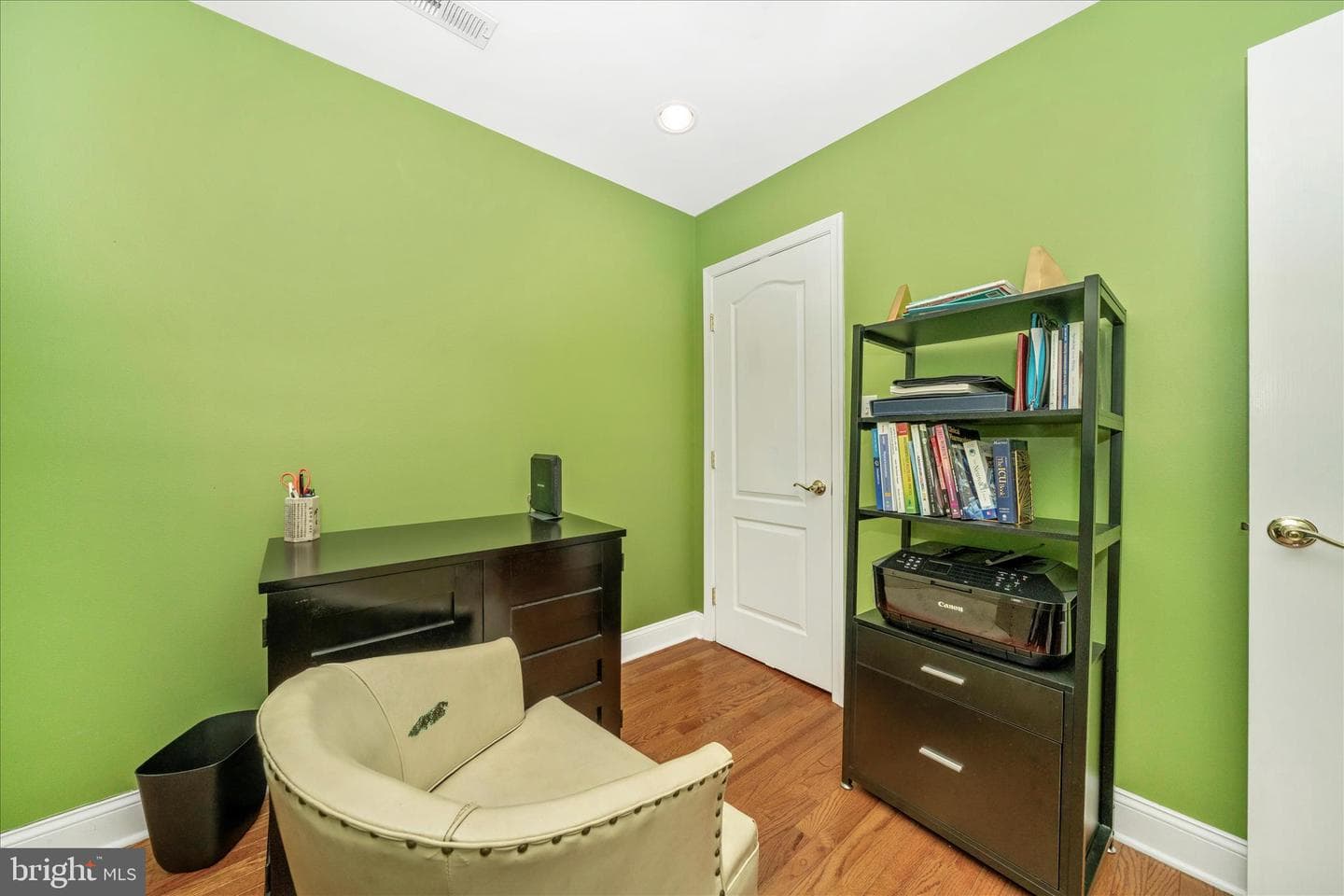 3535 Roland Avenue photo 32