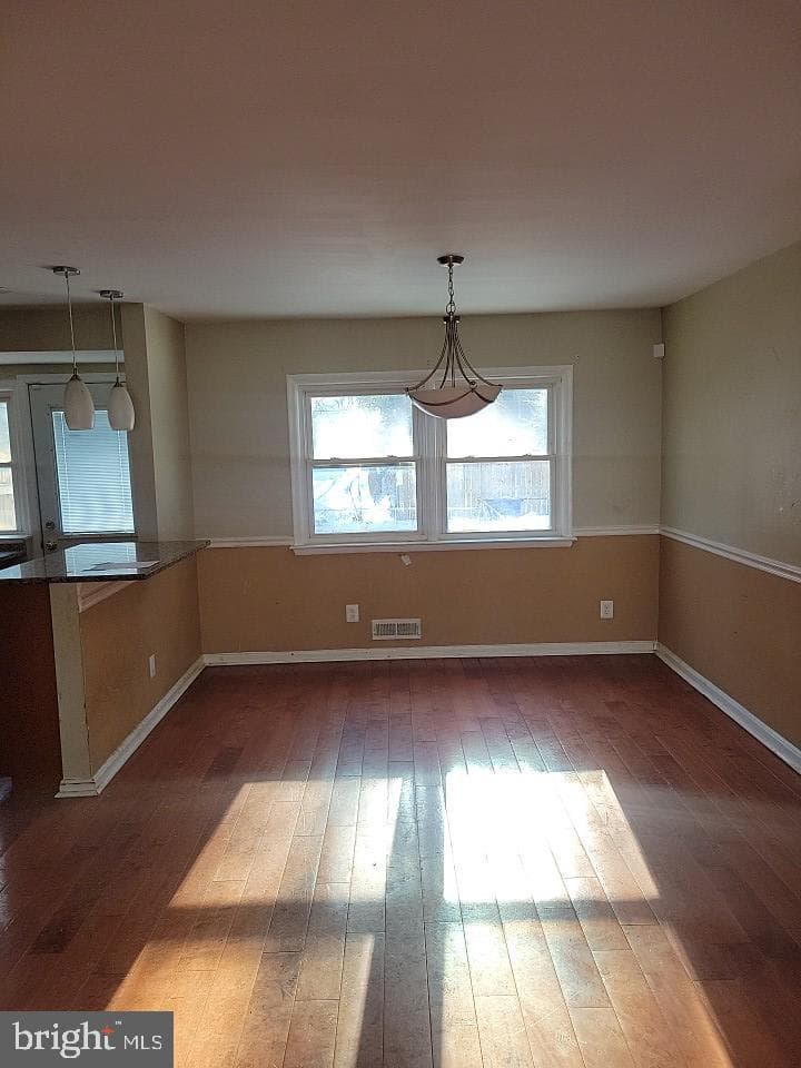 837 Reverdy Road photo 3