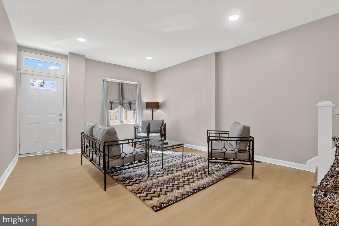 504 E 43rd Street photo 5