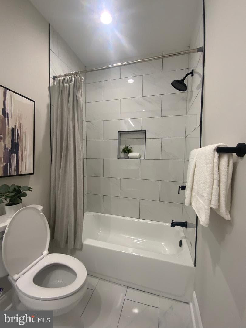 2141 Druid Hill Avenue photo 23