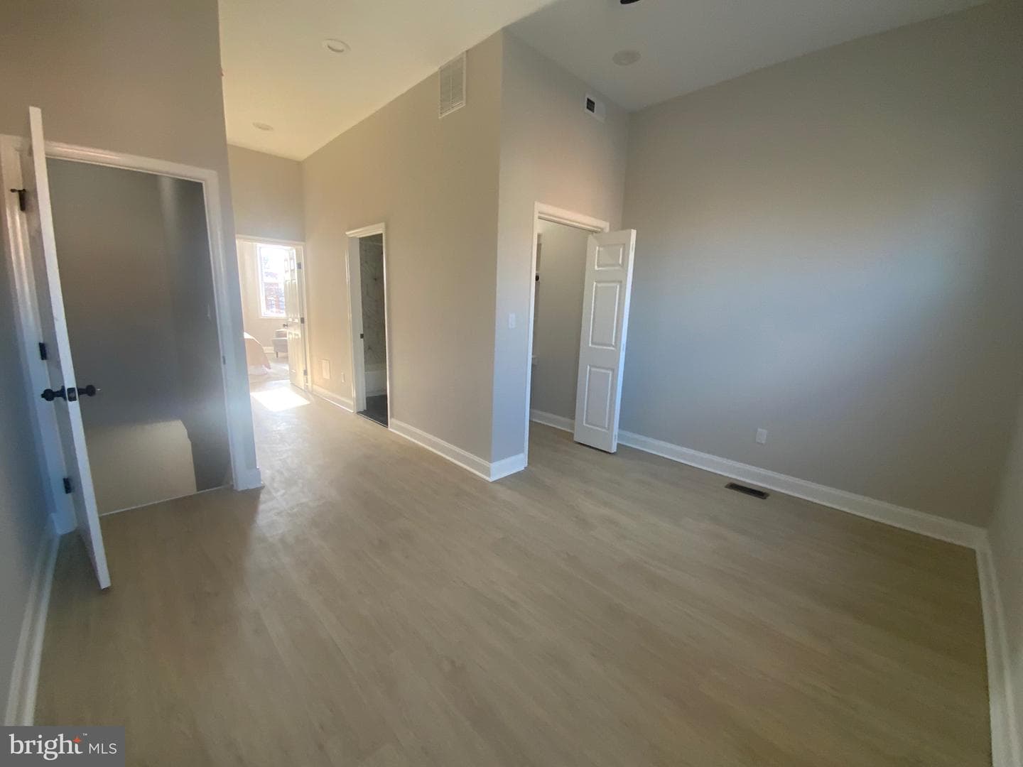 2141 Druid Hill Avenue photo 31