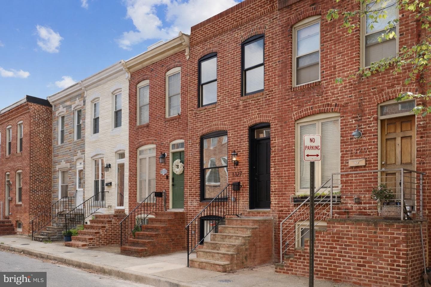 1327 Richardson Street photo 2