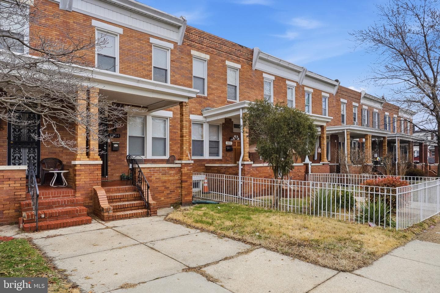 2854 Lake Avenue photo 3