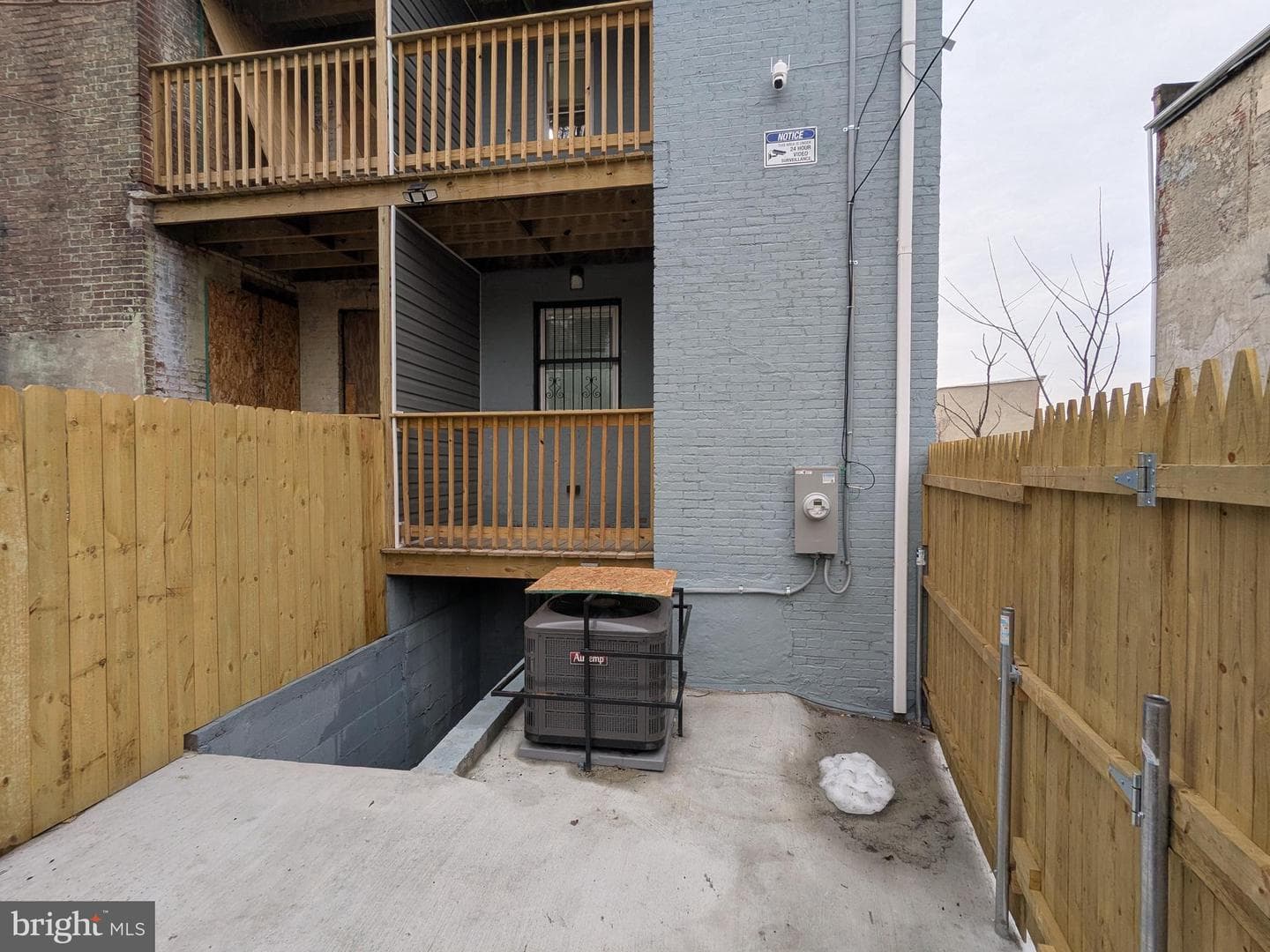 504 N Schroeder Street photo 27