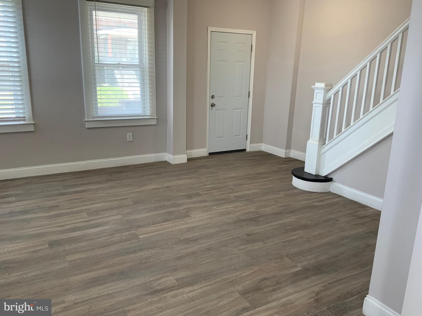 3114 Pelham Avenue photo 9
