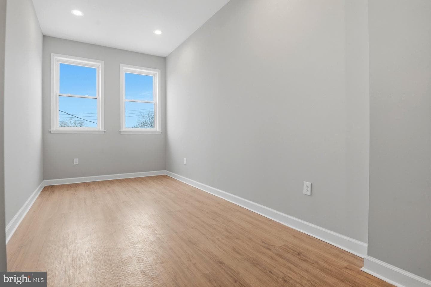 1028 N Fulton Avenue photo 15