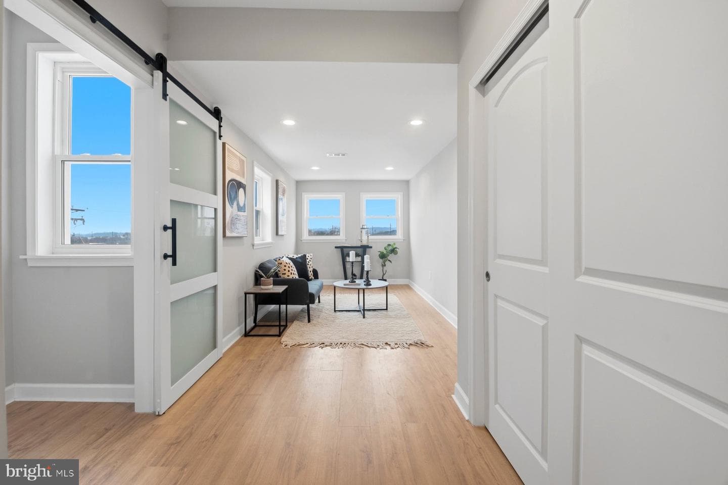 1028 N Fulton Avenue photo 21