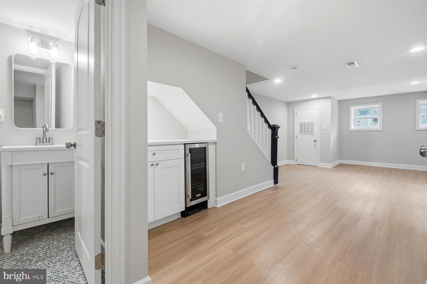 1028 N Fulton Avenue photo 33