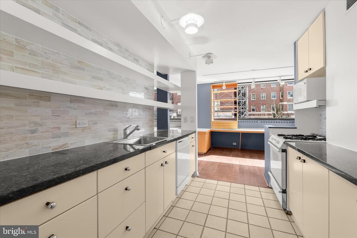 4000 N Charles Street N #312 photo 12