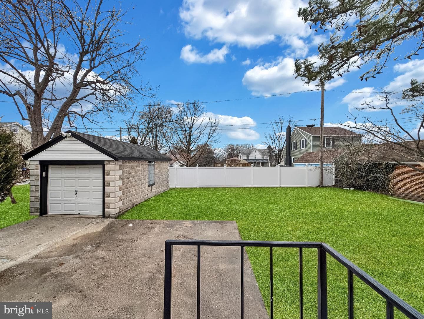 4902 Walther Avenue photo 43