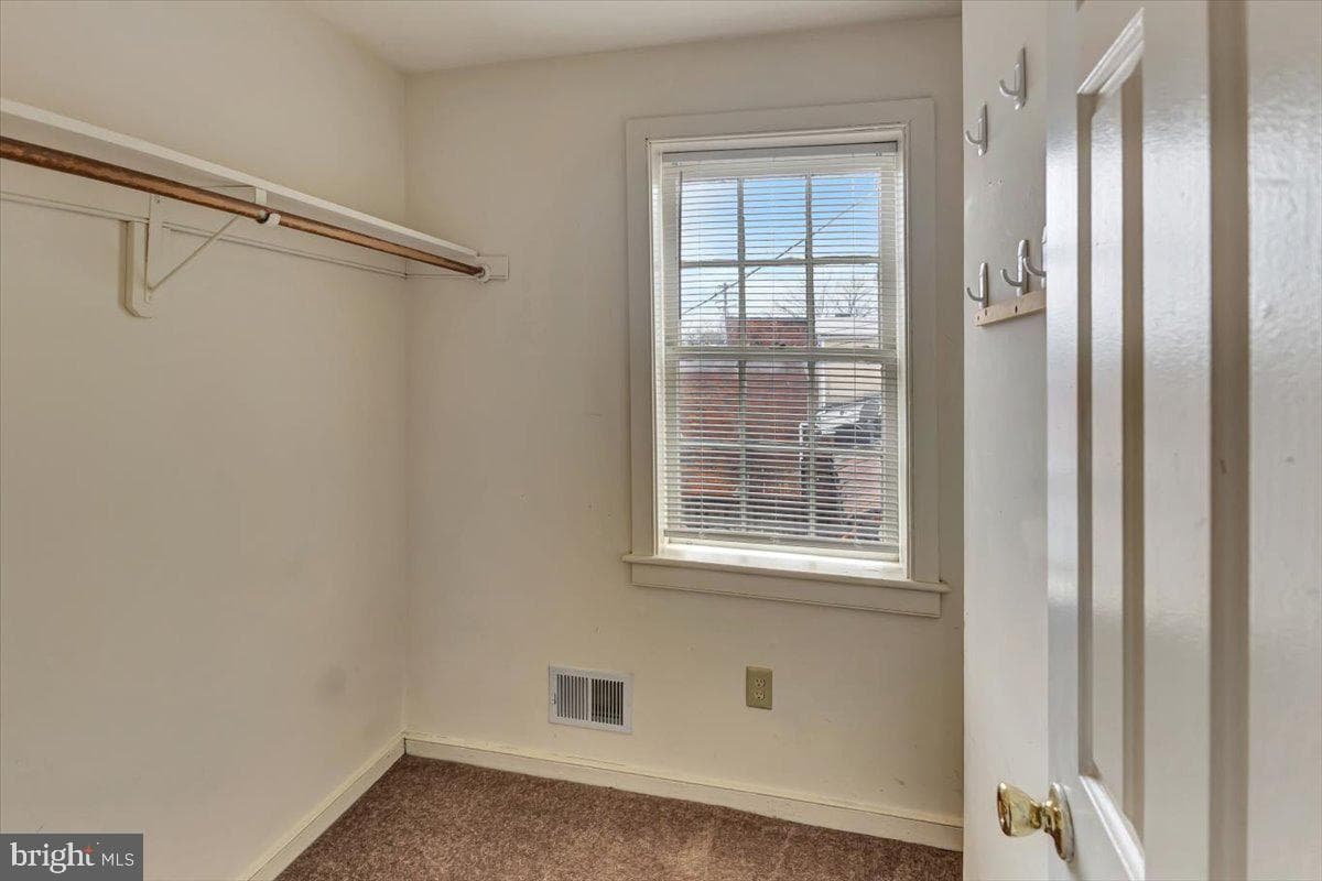 659 Portland Street photo 16