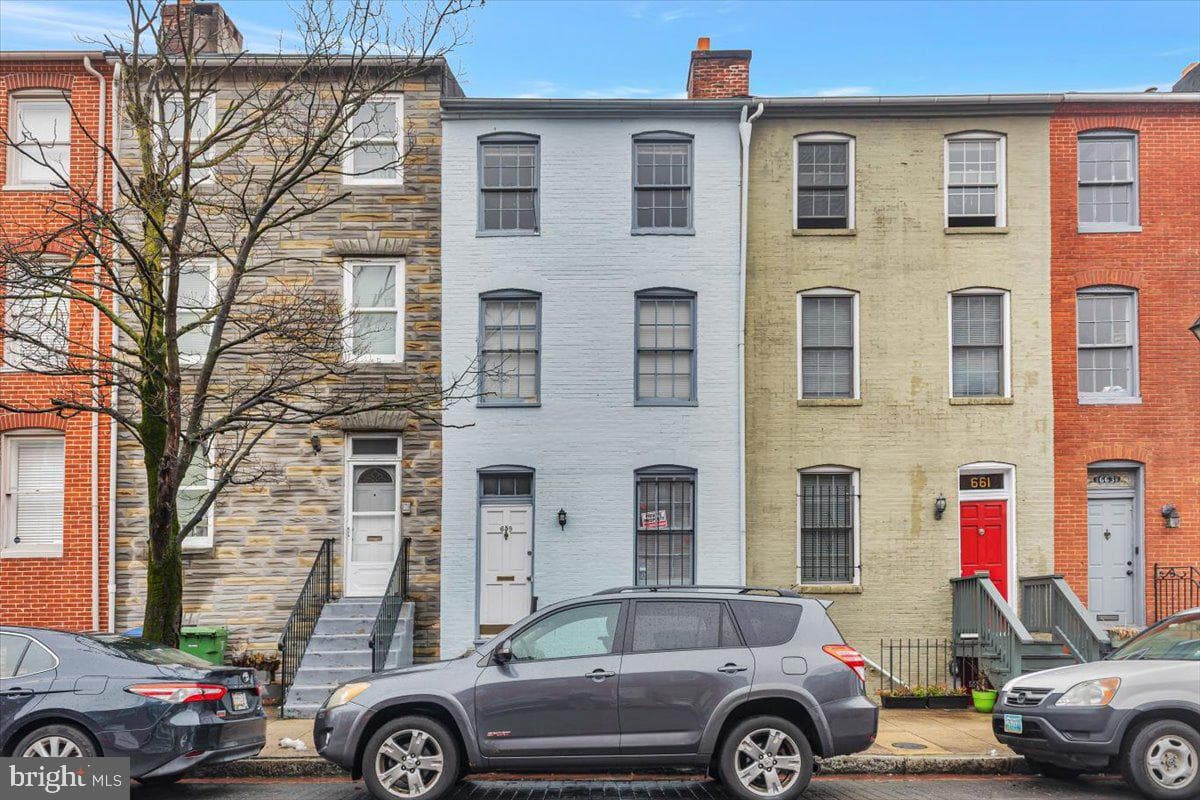 659 Portland Street photo 2