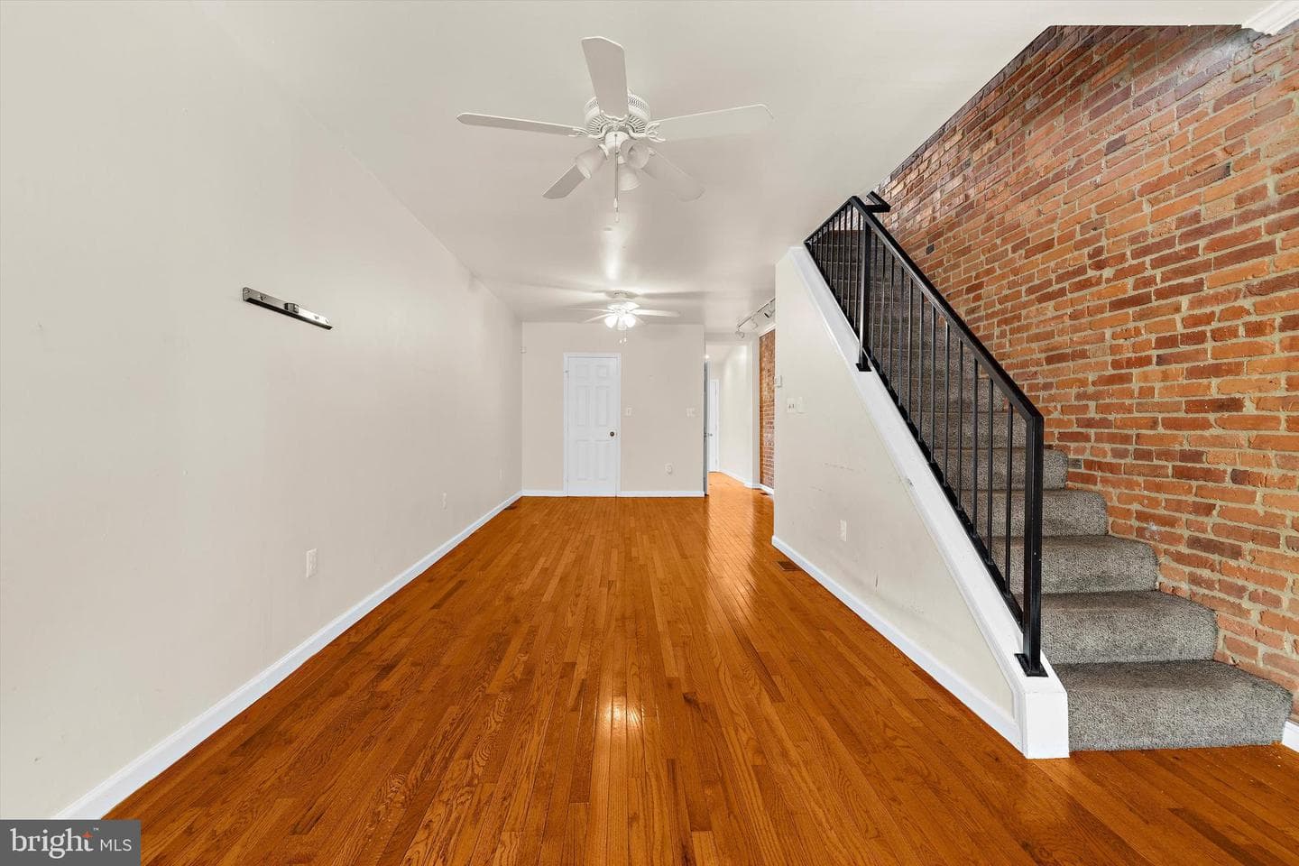 1407 Mchenry Street photo 8