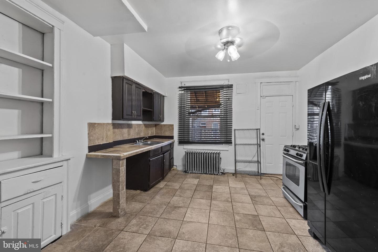 435 Ilchester Avenue photo 12