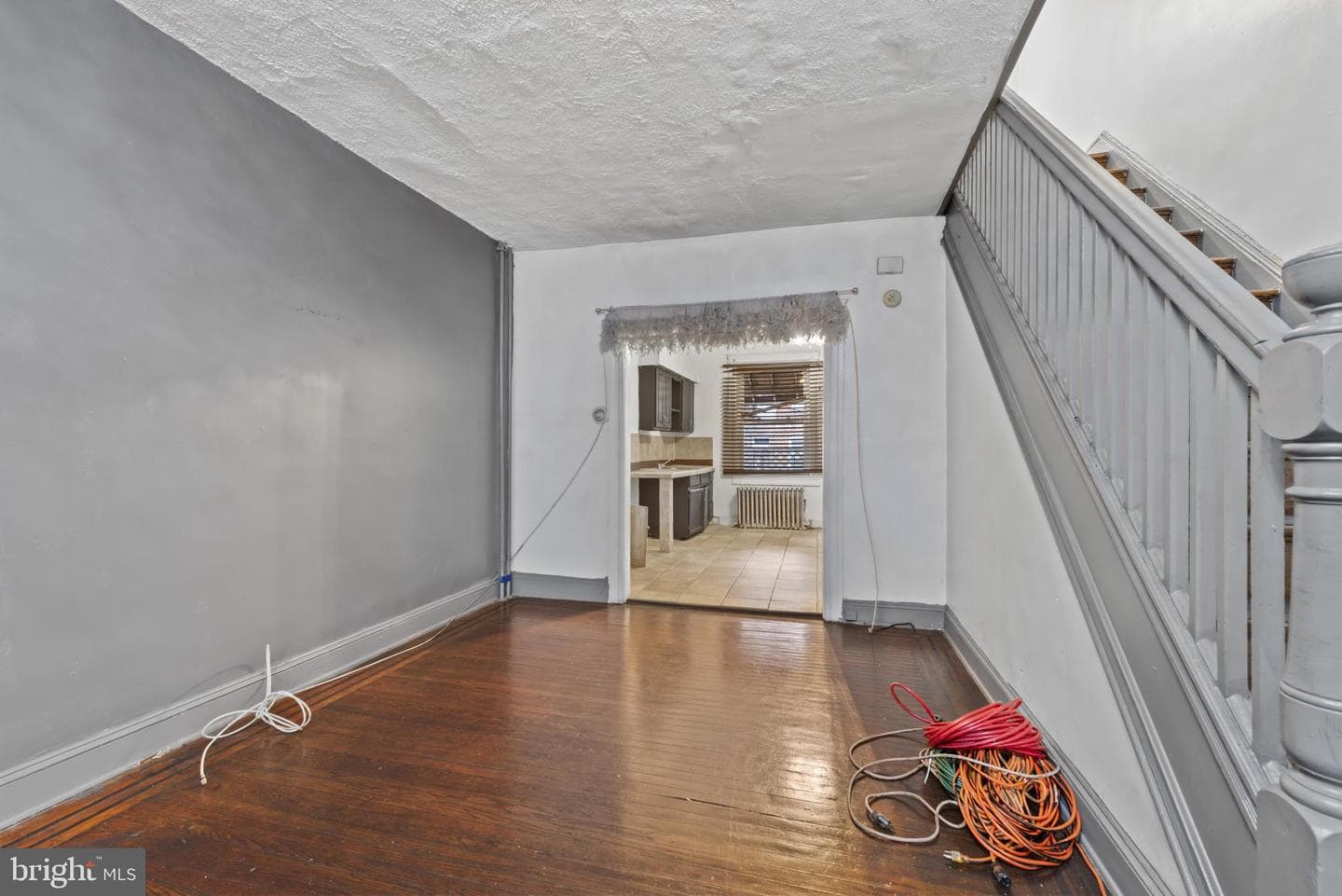 435 Ilchester Avenue photo 8
