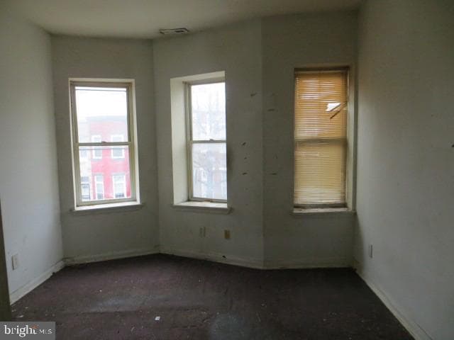 2731 Parkwood Avenue photo 8