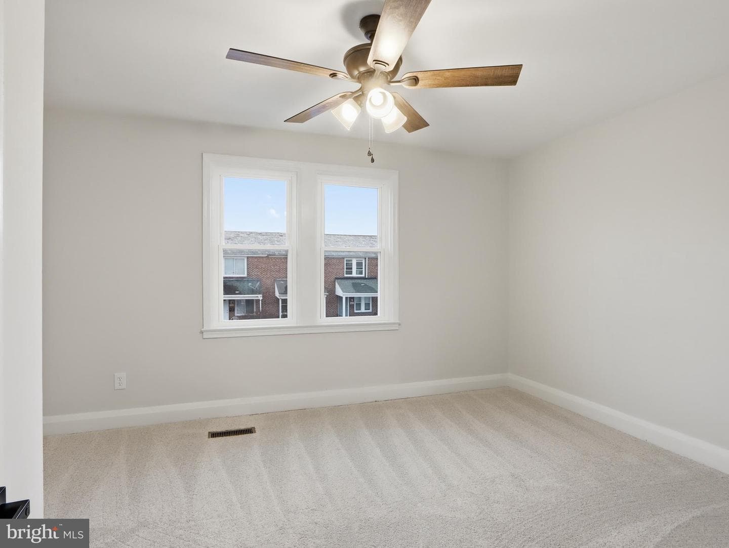 5607 Ready Avenue photo 16