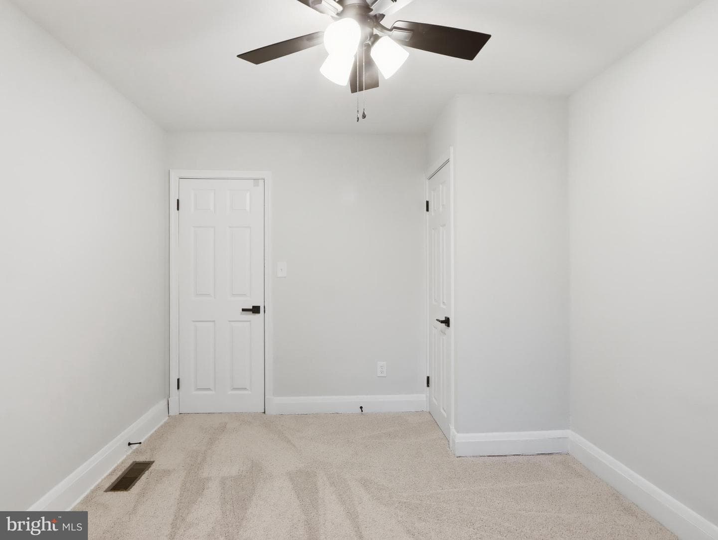 5607 Ready Avenue photo 21