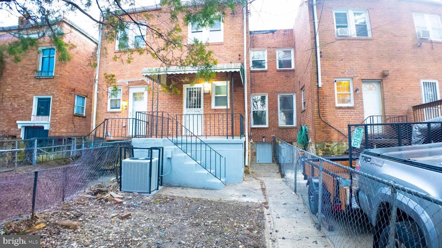 5607 Ready Avenue photo 38