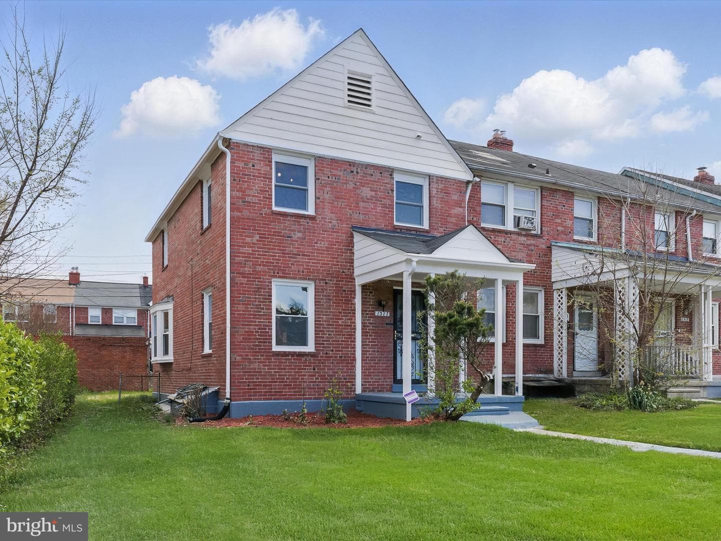 1317 Pentwood Road photo 2