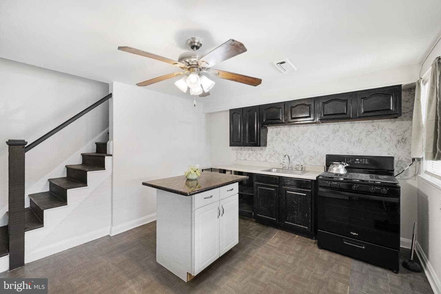 4629 Chatford Avenue photo 21