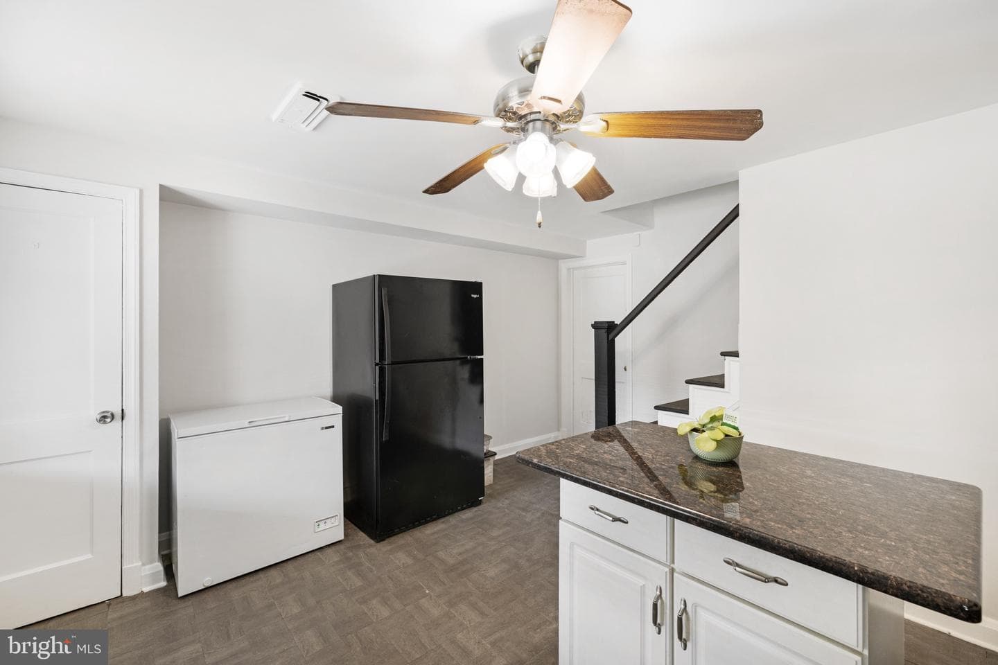 4629 Chatford Avenue photo 23