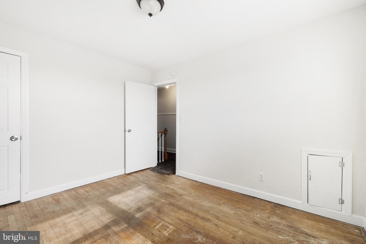 4629 Chatford Avenue photo 27