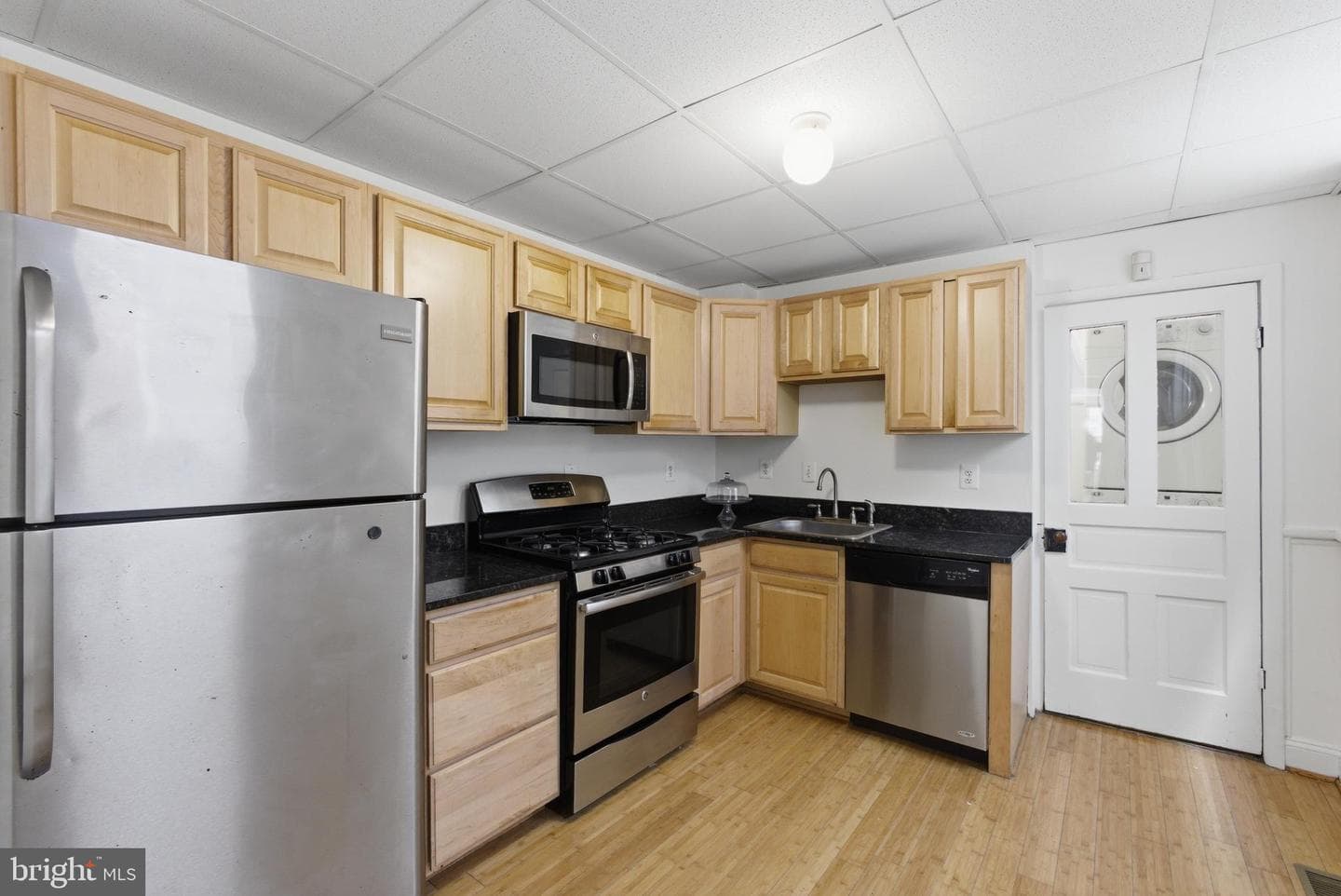 2222 Cambridge Street photo 11