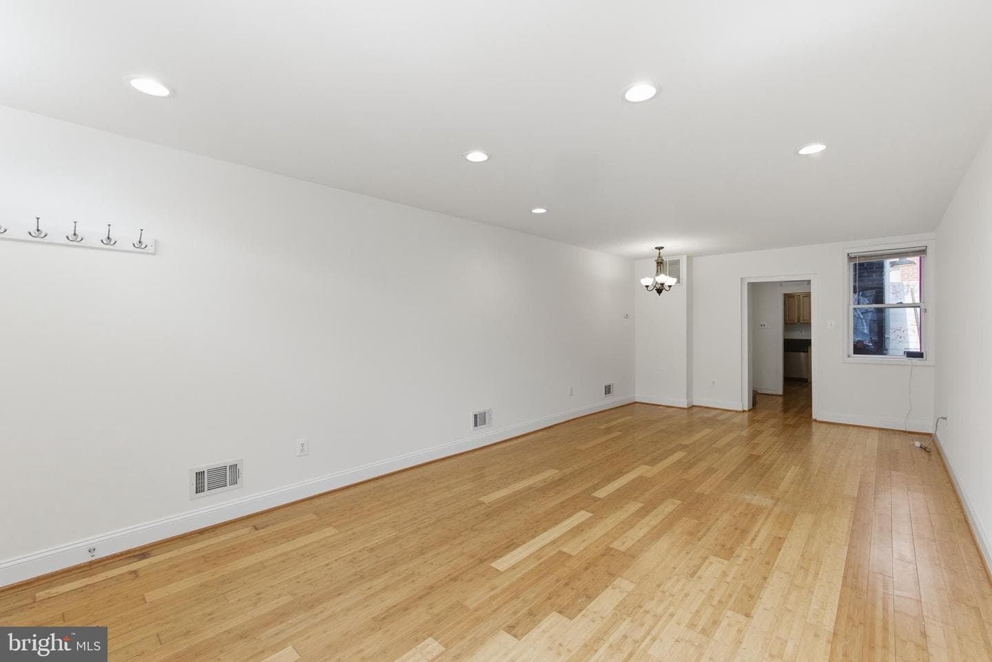 2222 Cambridge Street photo 4