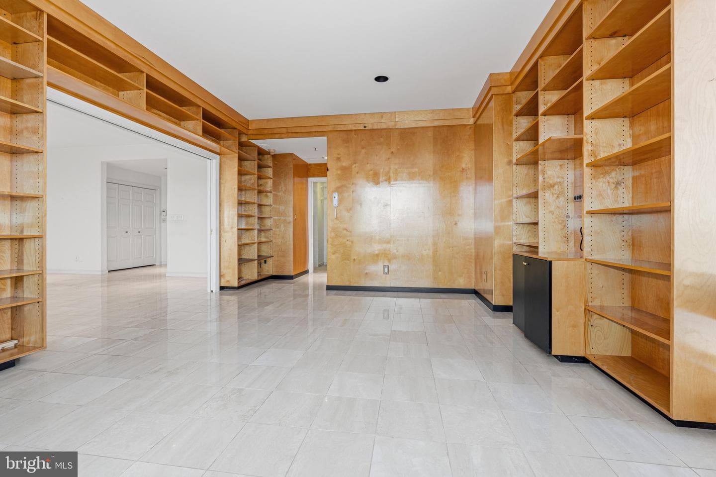 10 E Lee Street #1801 photo 12