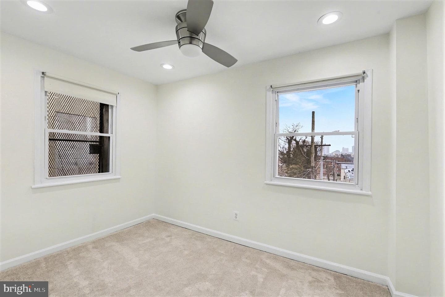 829 E Chase Street photo 20