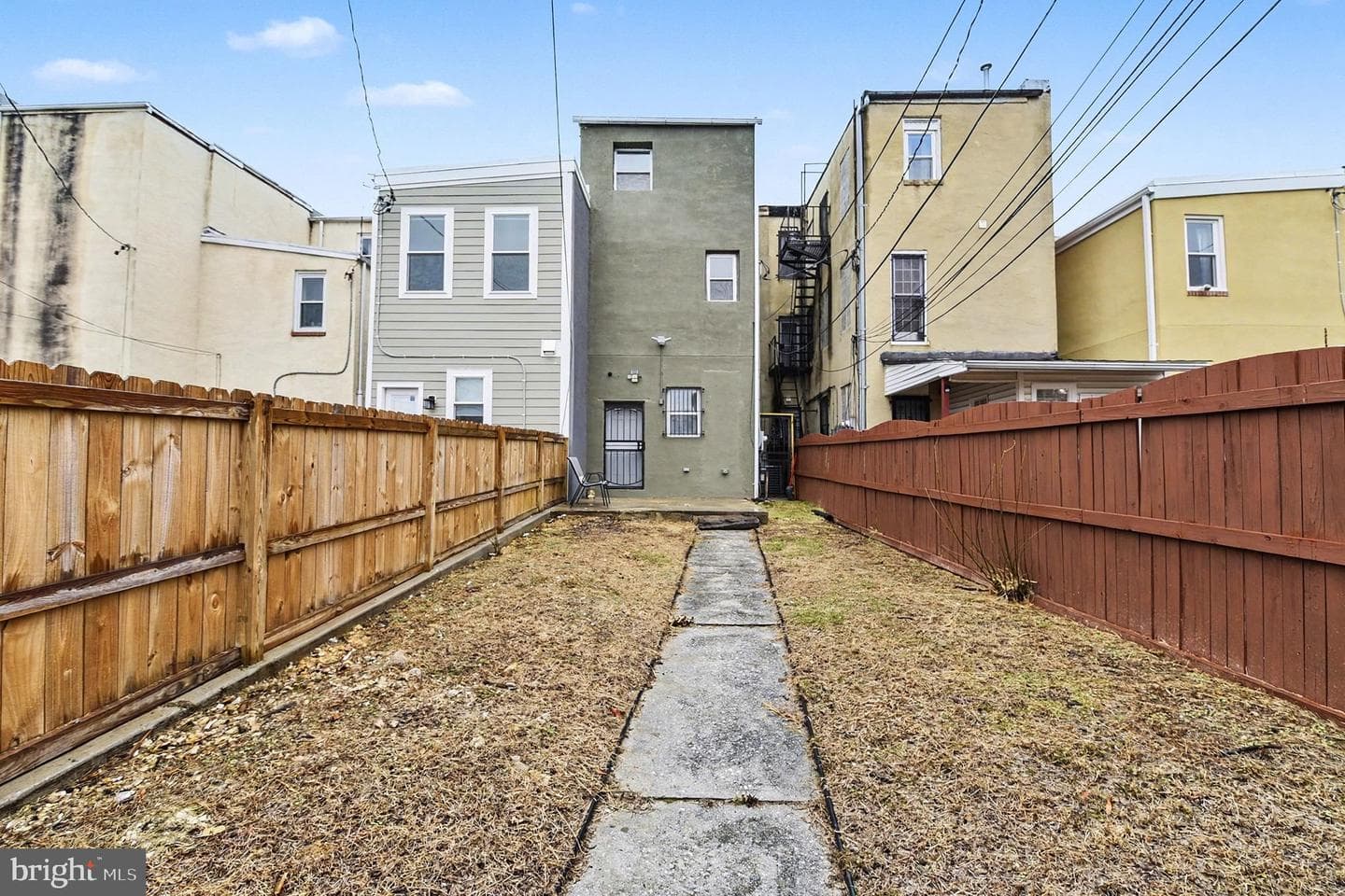 829 E Chase Street photo 29