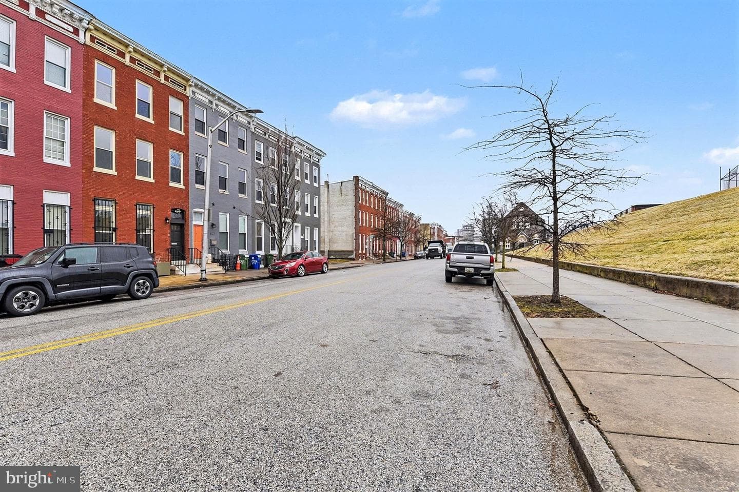 829 E Chase Street photo 3