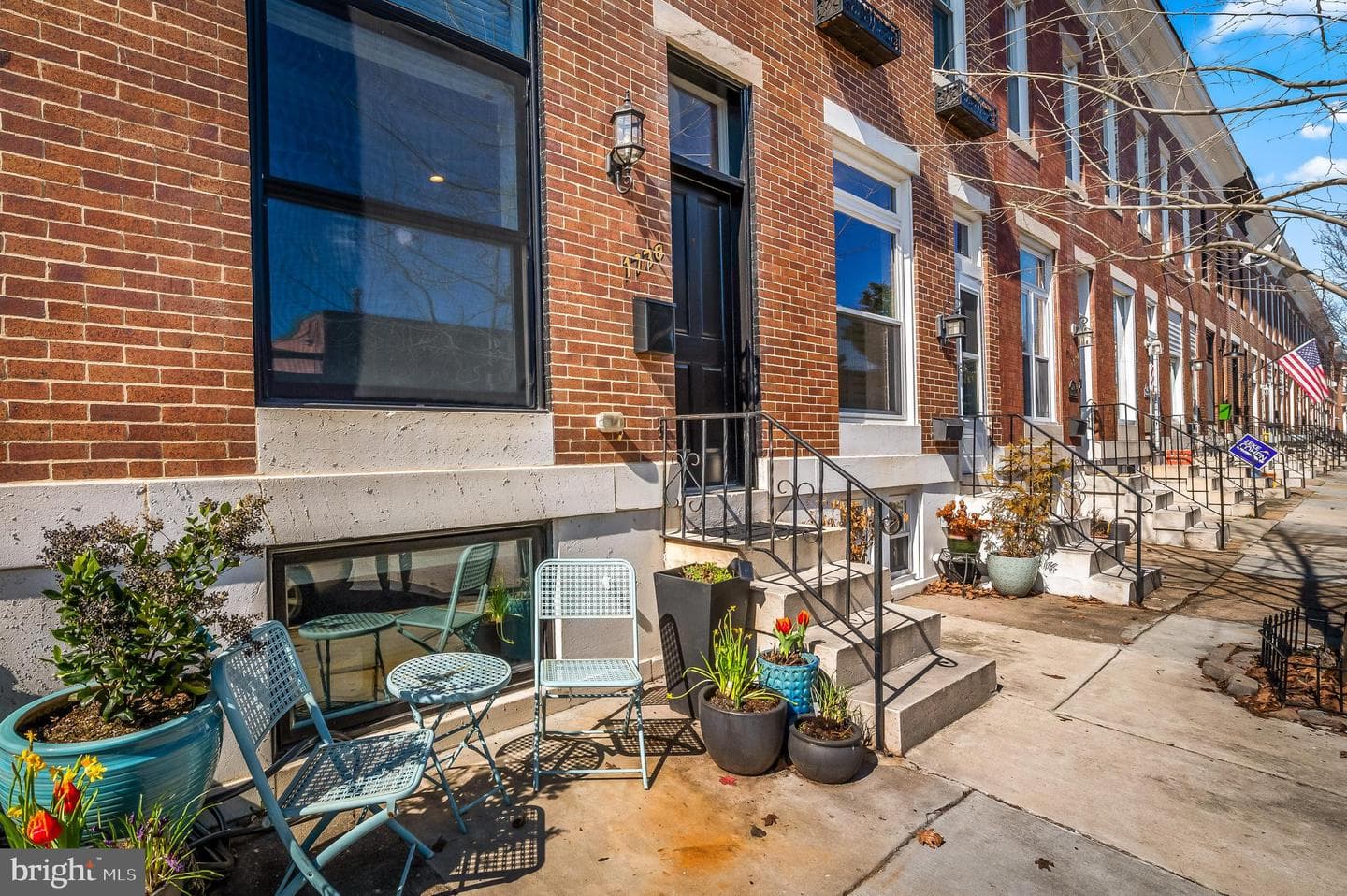 1738 Webster Street photo 2
