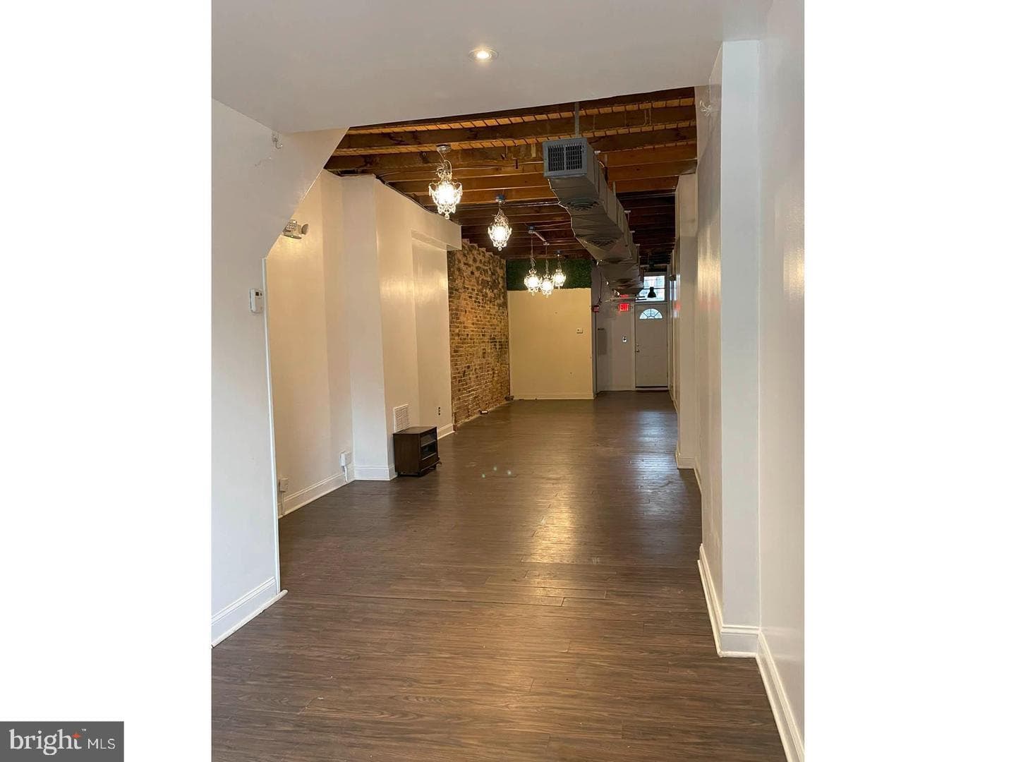 1110 Cathedral St photo 5